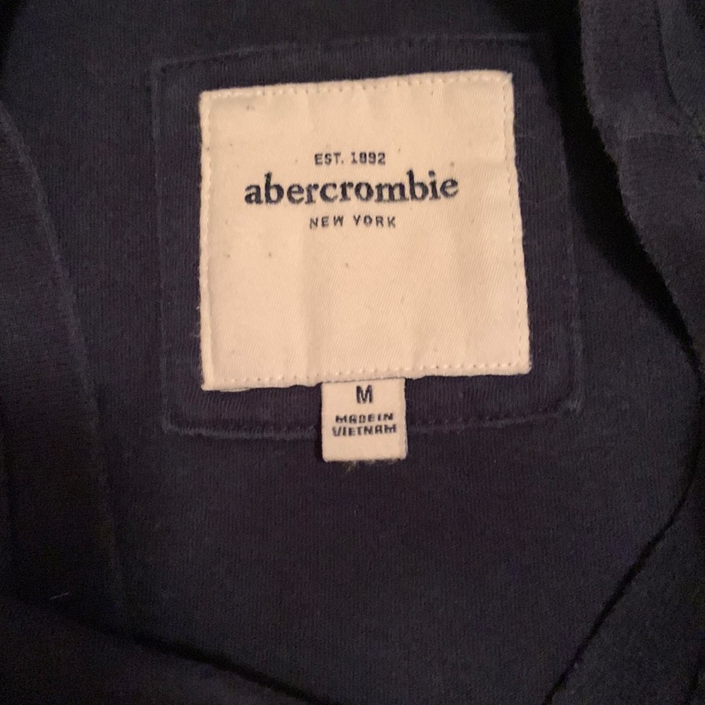 Abercrombie Graphic Tee • Girls Size Medium - Picture 3 of 6